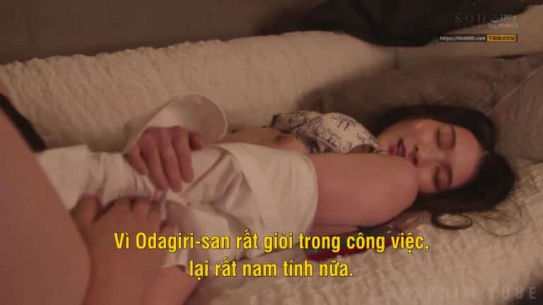 Chuốc thuốc kích dục, địt em nyc khi đang gọi cho chồng sắp cưới